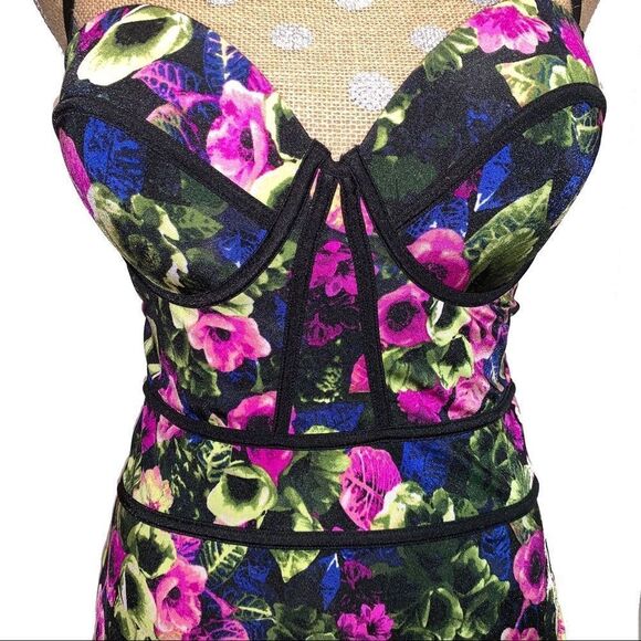 Attention 1pc Swimwear GORGEOUS Sz Large - Picture 2 of 7